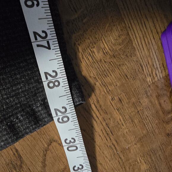 Versatile Black Chinos with Classic Straight-Leg Cut - Picture 9 of 10